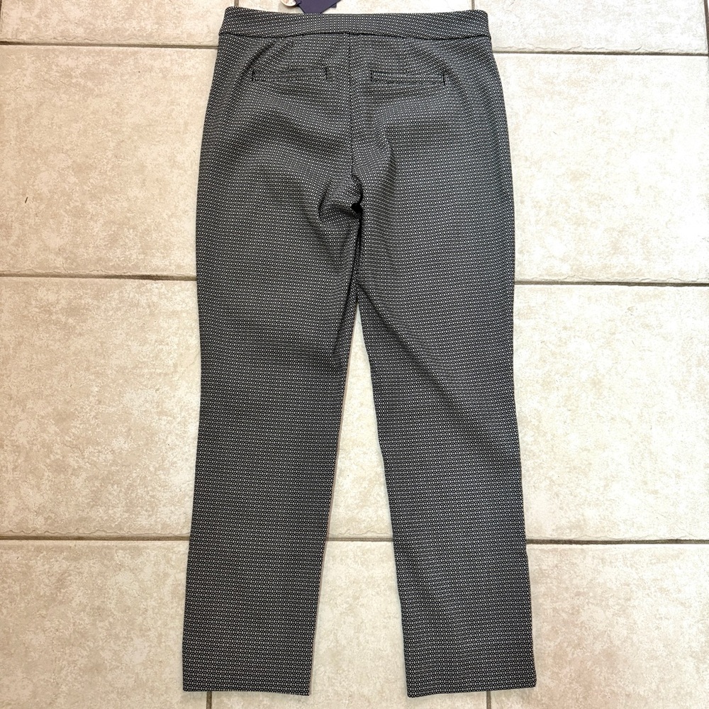 NWT NYDJ Silver Eye Jaquard
Ponte Slim Straight Leg Ankle Pants - Picture 3 of 13